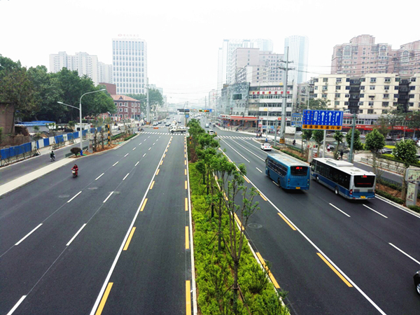 济南市纬十二路道路改造工程